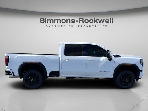 New 2026 GMC Sierra 2500 AT4 w/ AT4 Premium Plus Package AWD/4WD image 7