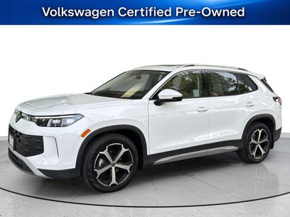 Certified 2026 Volkswagen Tiguan SE w/ Panoramic Sunroof Package