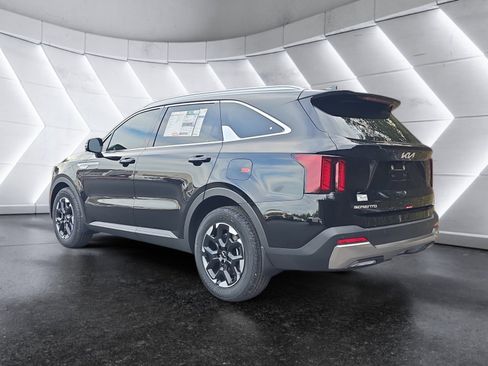 New 2026 Kia Sorento S w/ S Panoramic Sunroof Package FWD image 3