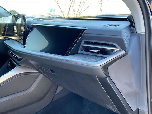 Certified 2025 Audi Q5 Prestige image 17