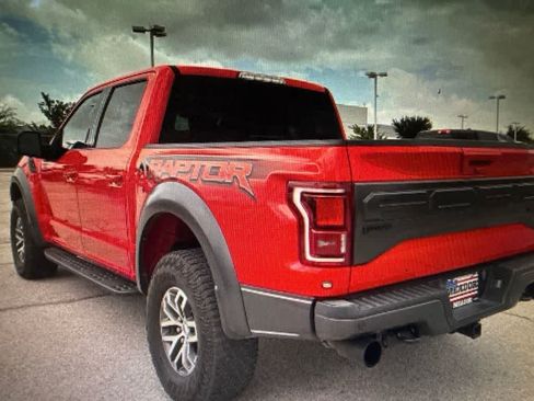 Used 2018 Ford F150 Raptor w/ Equipment Group 802A Luxury AWD/4WD image 4