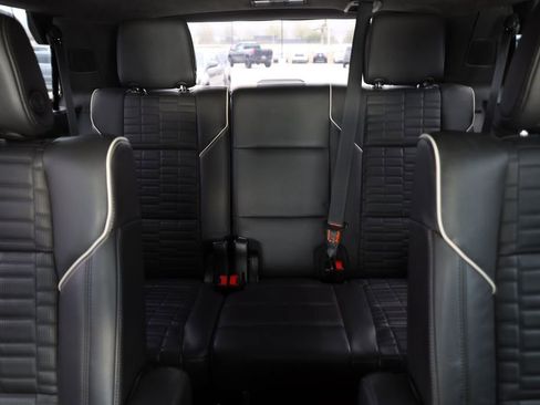Used 2023 Cadillac Escalade V AWD/4WD image 19