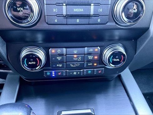 Used 2019 Ford F150 Raptor w/ Equipment Group 802A Luxury AWD/4WD image 16