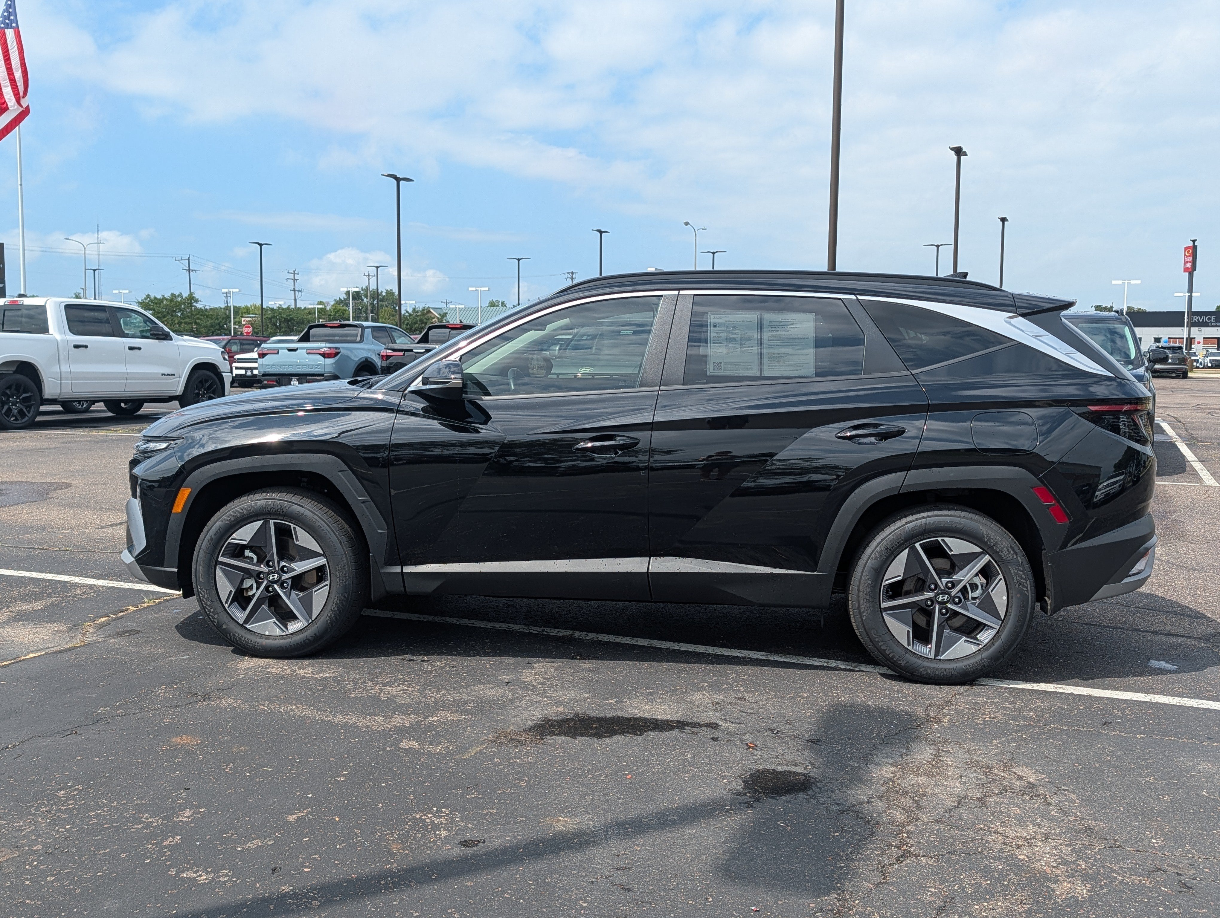 Used 2026 Hyundai Tucson SEL AWD/4WD image 2