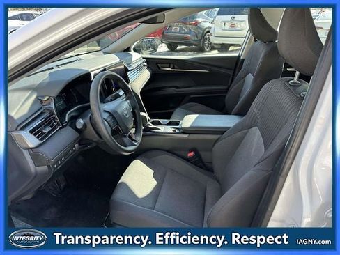 Used 2025 Toyota Camry LE image 14