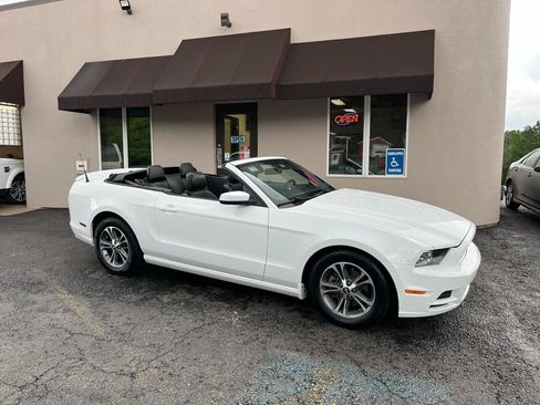 Used 2014 Ford Mustang Premium w/ Equipment Group 201A RWD image 16