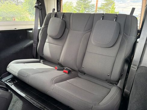 Used 2023 Jeep Wrangler Sport AWD/4WD image 17