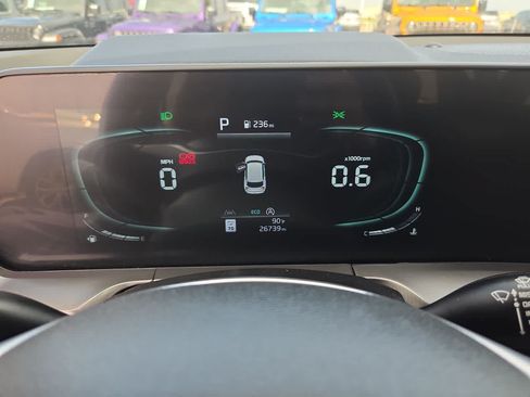 Used 2025 Kia Telluride S FWD image 25