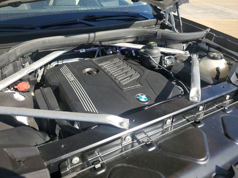 Used 2022 BMW X7 xDrive40i w/ Premium Package image 37