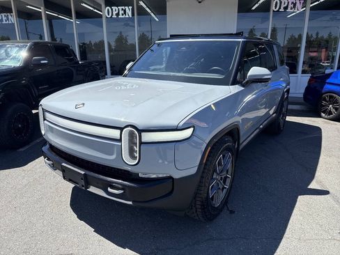 Used 2023 Rivian R1S Adventure AWD/4WD image 1