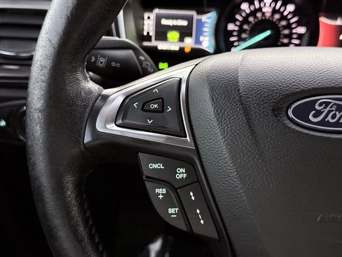 Used 2018 Ford Fusion SE w/ Equipment Group 602A image 27