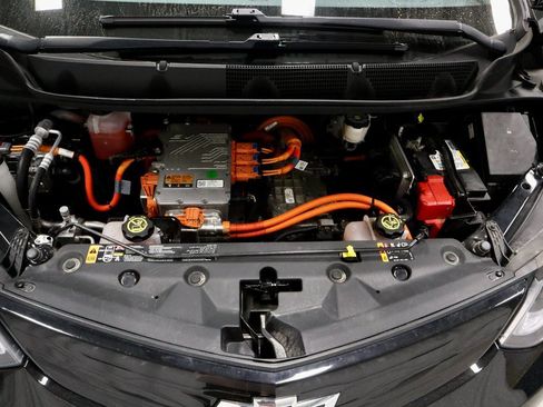 Used 2020 Chevrolet Bolt Premier w/ Infotainment Package image 17