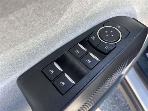 New 2026 Ford Maverick XLT image 18