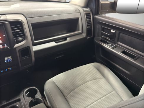 Used 2016 RAM 2500 Tradesman w/ Chrome Appearance Group image 20