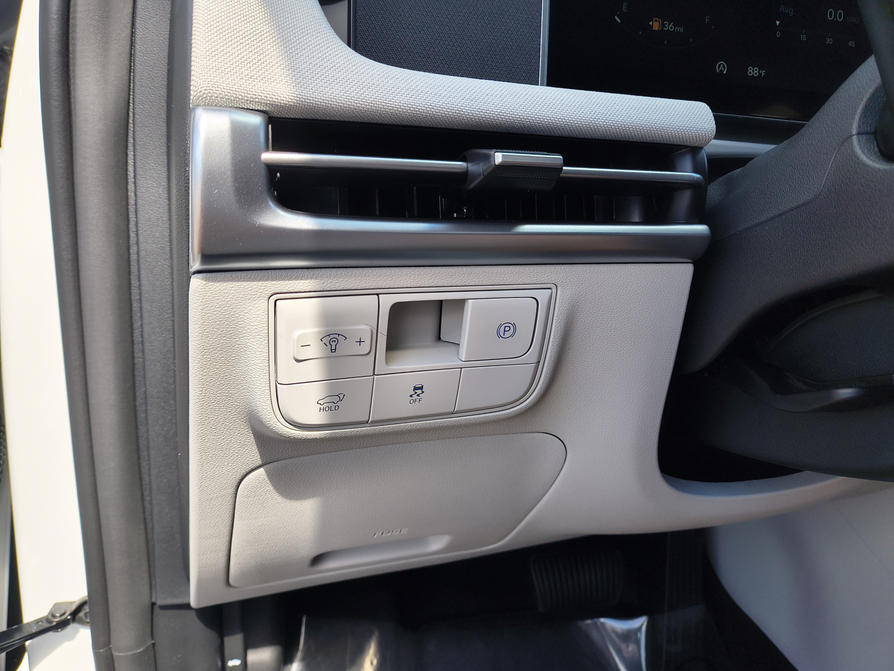 New 2026 Hyundai Tucson Limited FWD image 28