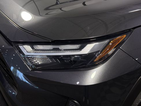 Used 2023 Toyota RAV4 LE AWD/4WD image 13