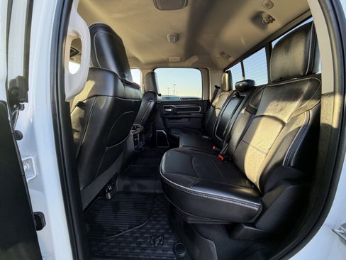 Used 2024 RAM 3500 Laramie image 9