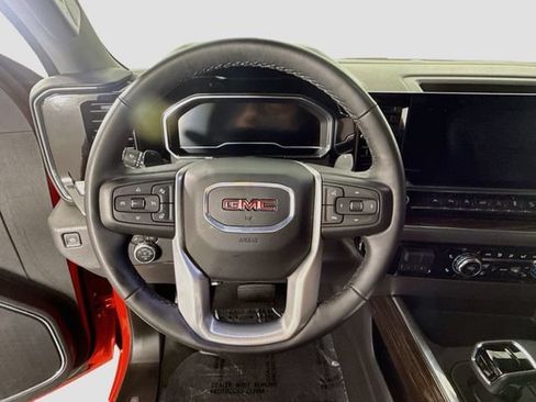 Used 2025 GMC Sierra 1500 Elevation w/ Elevation Premium Package AWD/4WD image 11