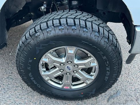 Used 2022 Ford F150 XLT w/ Equipment Group 302A High AWD/4WD image 9
