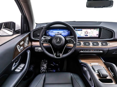 New 2026 Mercedes-Benz GLE 350 4MATIC image 4