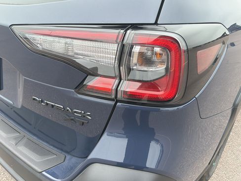 Certified 2025 Subaru Outback Onyx Edition XT AWD/4WD image 17
