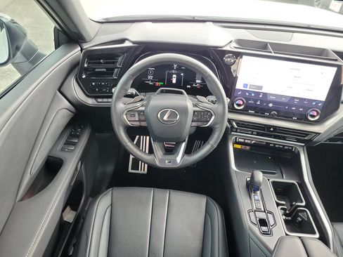 Used 2025 Lexus TX 500h AWD w/ Technology Package image 16
