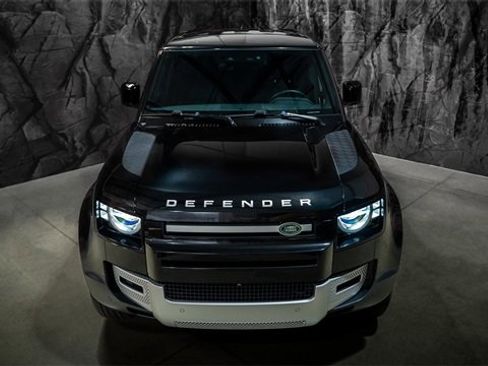 Used 2022 Land Rover Defender 110 S image 21