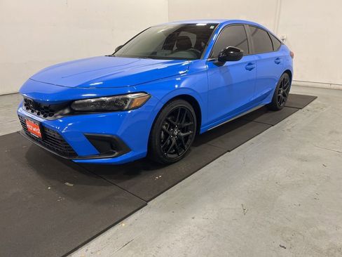 Used 2022 Honda Civic Sport image 3