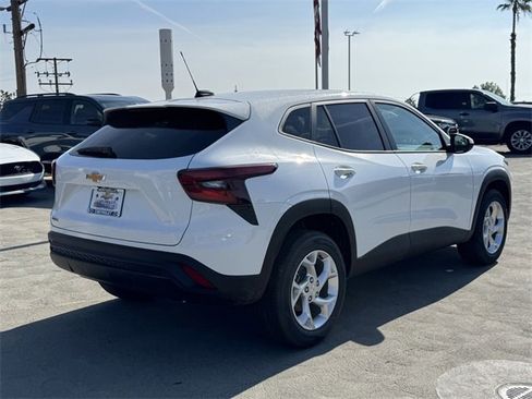 New 2026 Chevrolet Trax LS w/ LS Convenience Package image 5