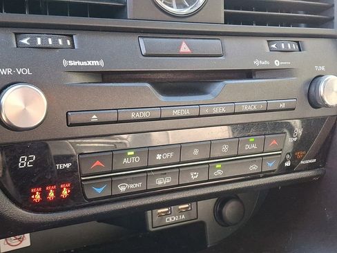 Used 2021 Lexus RX 450h AWD w/ Premium Package image 17