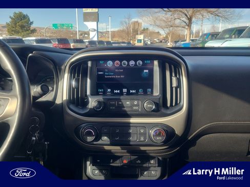 Used 2018 GMC Canyon Denali image 12