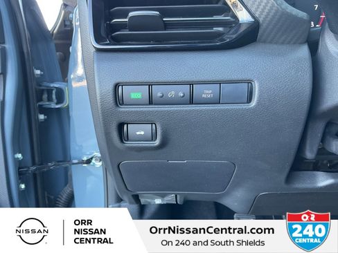 Certified 2025 Nissan Sentra SR w/ SR Premium Package image 19
