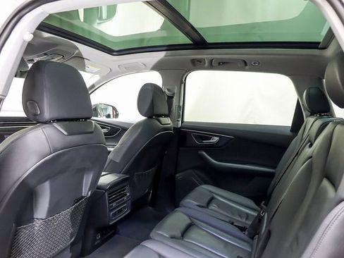 Used 2022 Audi Q7 2.0T Premium w/ Convenience Package image 12