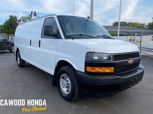Used 2025 Chevrolet Express 2500 Extended w/ Driver Convenience Package RWD image 1