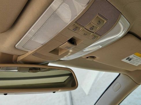 Used 2010 Mercedes-Benz E 550 Coupe image 83