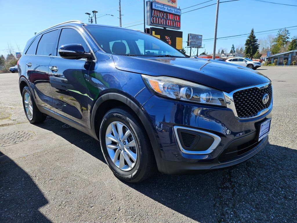 Used 2016 Kia Sorento FWD image 6