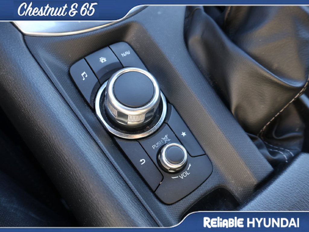 Used 2023 MAZDA MX-5 Miata Sport RWD image 37
