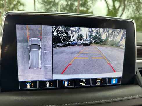 Used 2021 Chevrolet Tahoe LT w/ LT Signature Package image 34