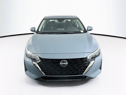 Used 2025 Nissan Sentra SV FWD image 2