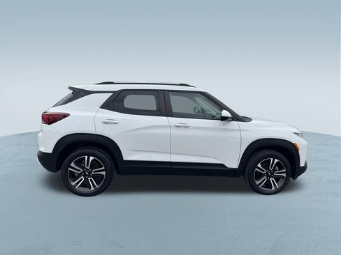 Used 2023 Chevrolet TrailBlazer LT w/ Convenience Package image 9