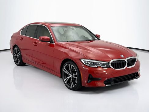 Used 2022 BMW 330i Sedan w/ Premium Package 2 RWD image 3