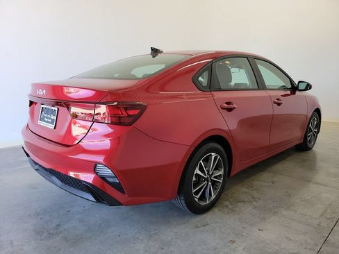 Used 2024 Kia Forte LXS FWD image 5