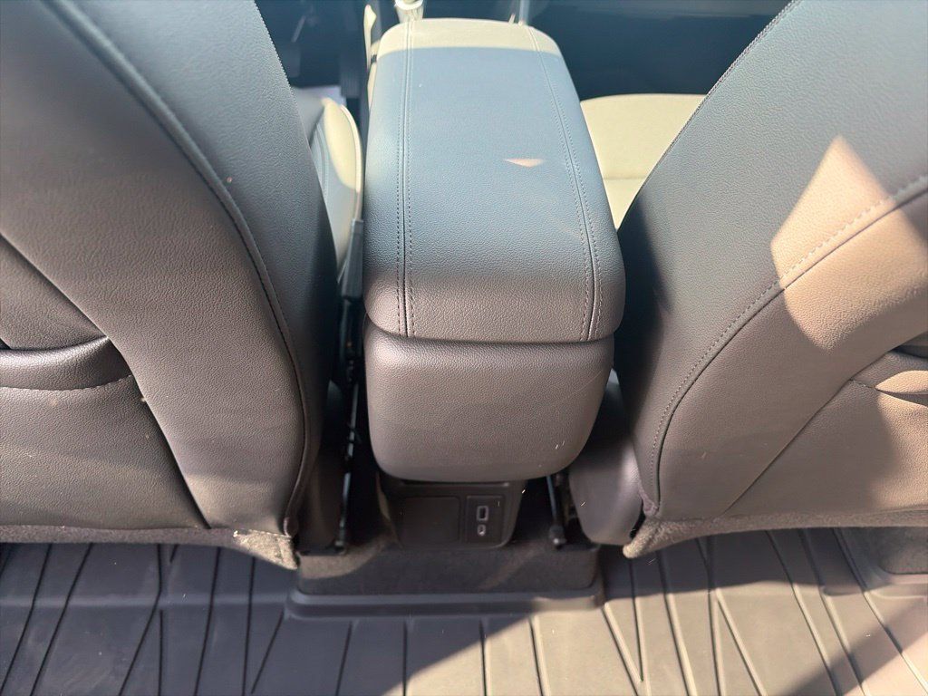Used 2024 Buick Encore GX Sport Touring FWD image 13