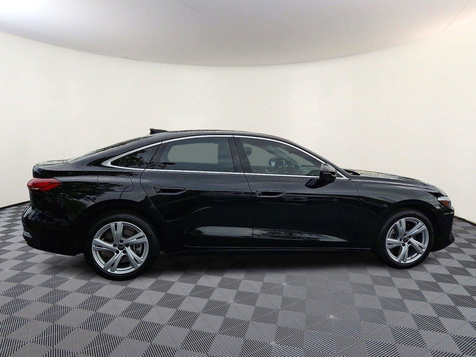 Used 2025 Audi A5 2.0T Premium w/ Convenience Package AWD/4WD image 7