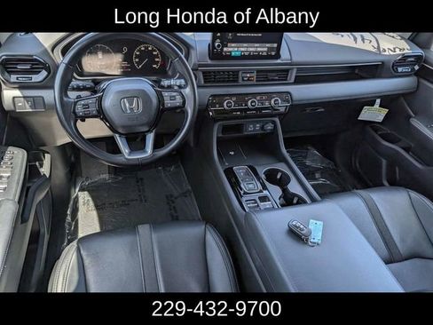 Used 2025 Honda Pilot EX-L image 18