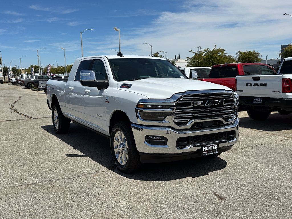 New 2026 RAM 2500 Laramie AWD/4WD image 10