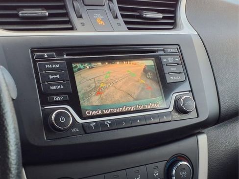 Used 2015 Nissan Sentra SV image 8