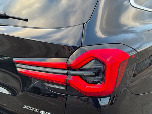 Used 2023 BMW X3 xDrive30i w/ Premium Package image 27