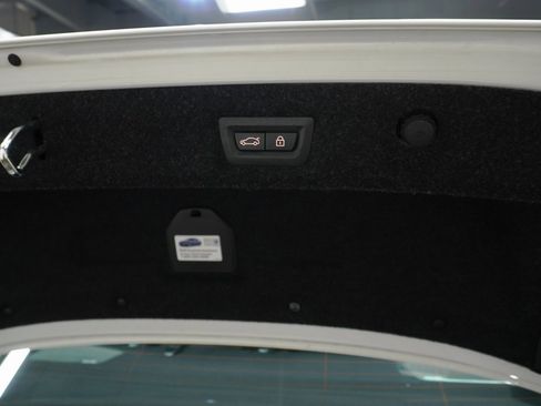 Used 2017 BMW 530i xDrive image 6