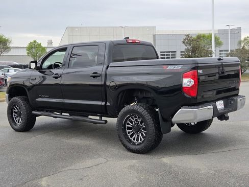 Used 2020 Toyota Tundra SR5 RWD image 3